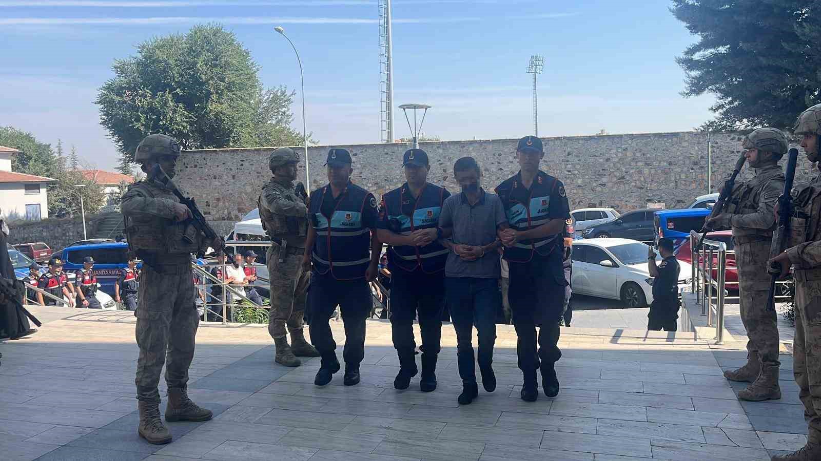 18 yıl sonra yeniden açılan cinayet dosyasında 4 tutuklama