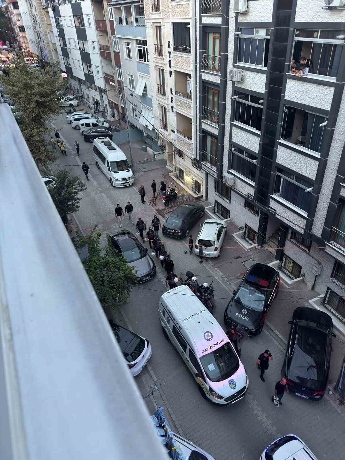Servis minibüsünün çarptığı 6 yaşındaki çocuk hayatını kaybetti