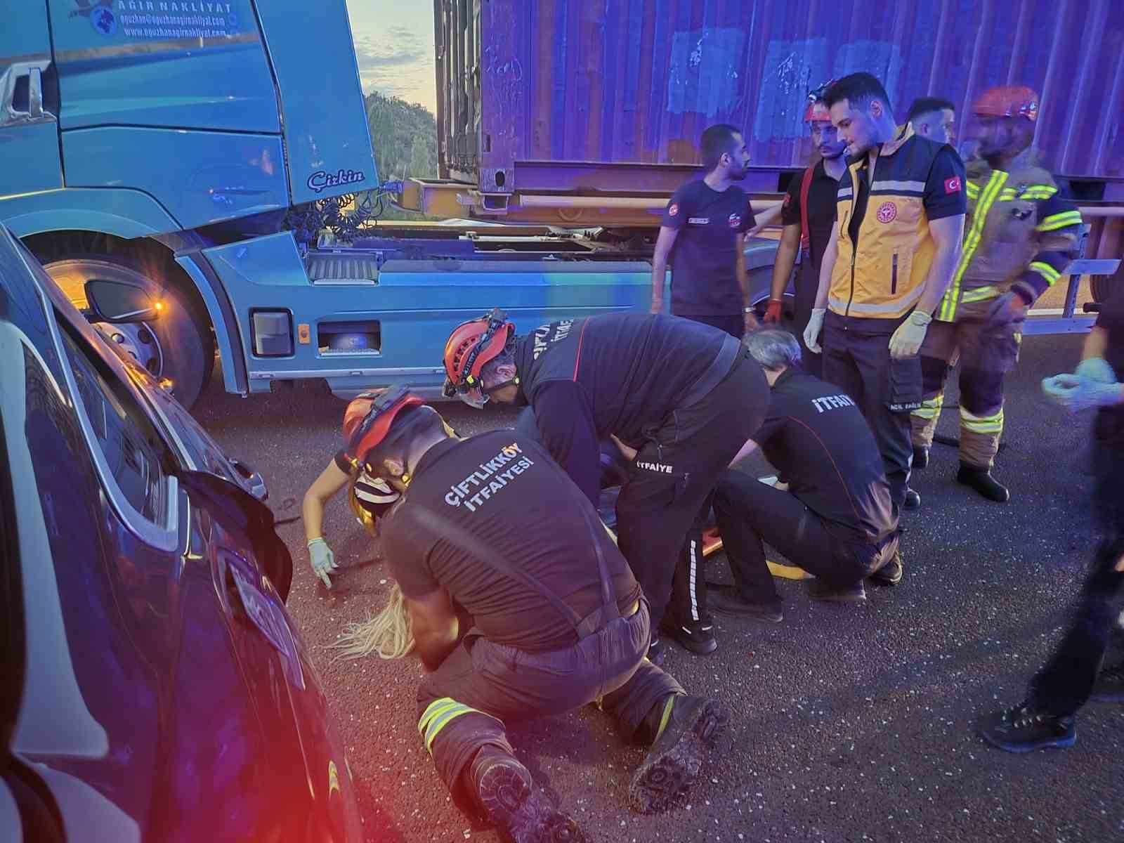 İstanbul-İzmir Otoyolu’nda zincirleme kaza: 11 yaralı