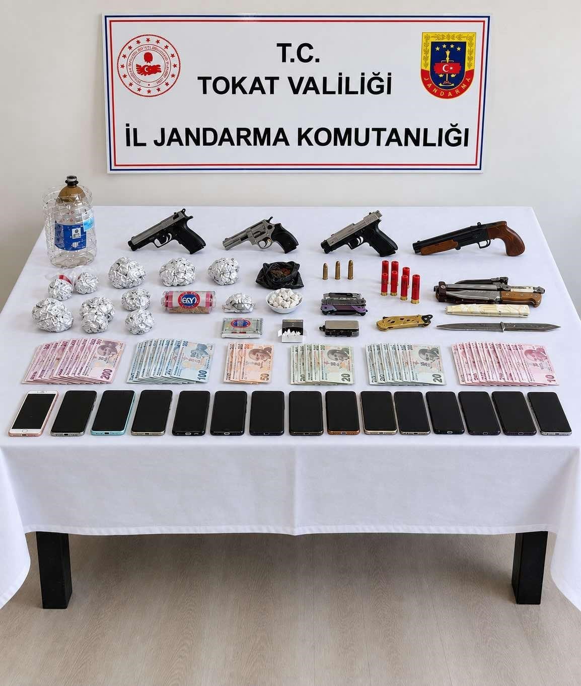 Tokat’ta 20 şüpheliye uyuşturucu operasyonu