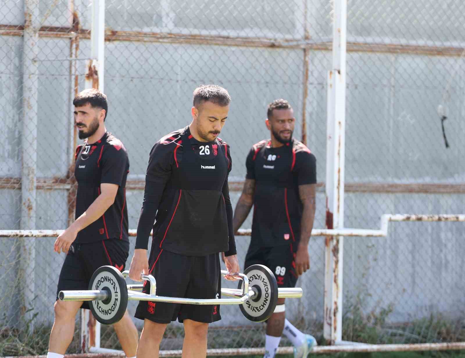 İsmet Taşdemir’den net mesaj: "Hatalı benim!"