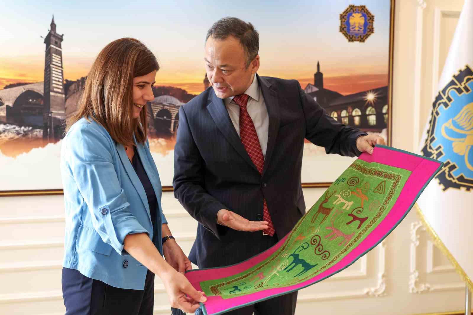Kırgızistan’ın Ankara Büyükelçisi’nden DBB’ye ziyaret