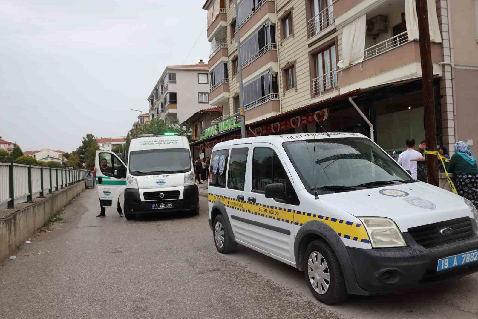 Çorum’da kadın cinayeti: Eski eşini silahla öldürüp intihar etti