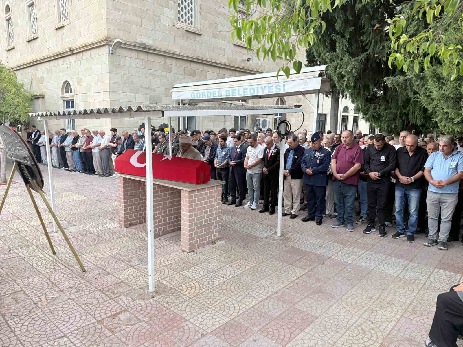 Kıbrıs Gazisi Hasan Yıldız son yolculuğuna uğurlandı