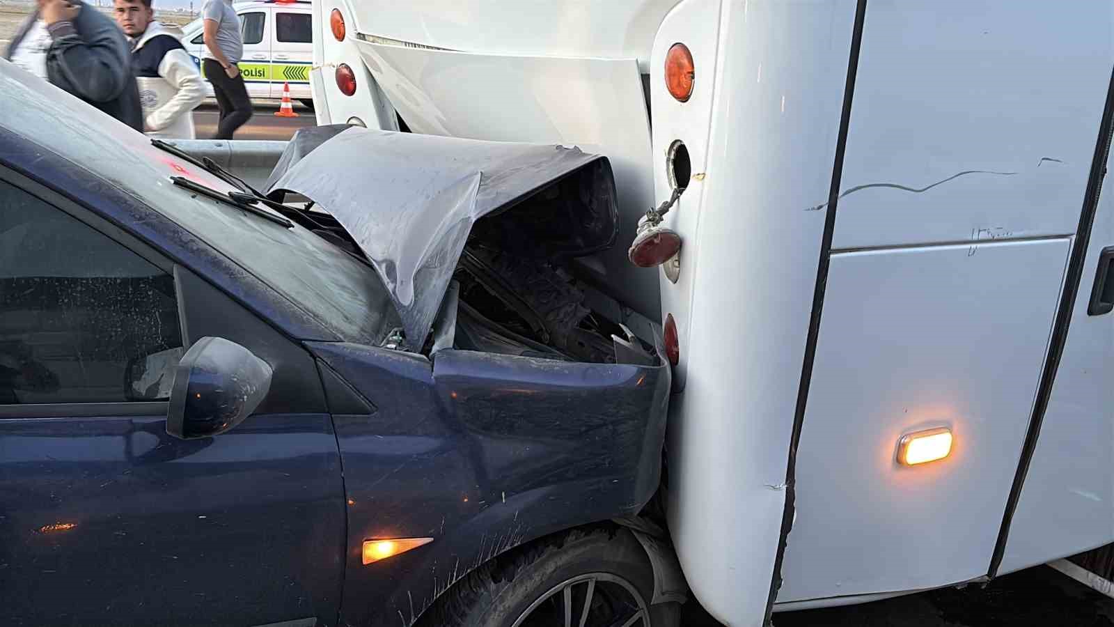 Aksaray’da kum fırtınası zincirleme kazaya neden oldu: 16 yaralı