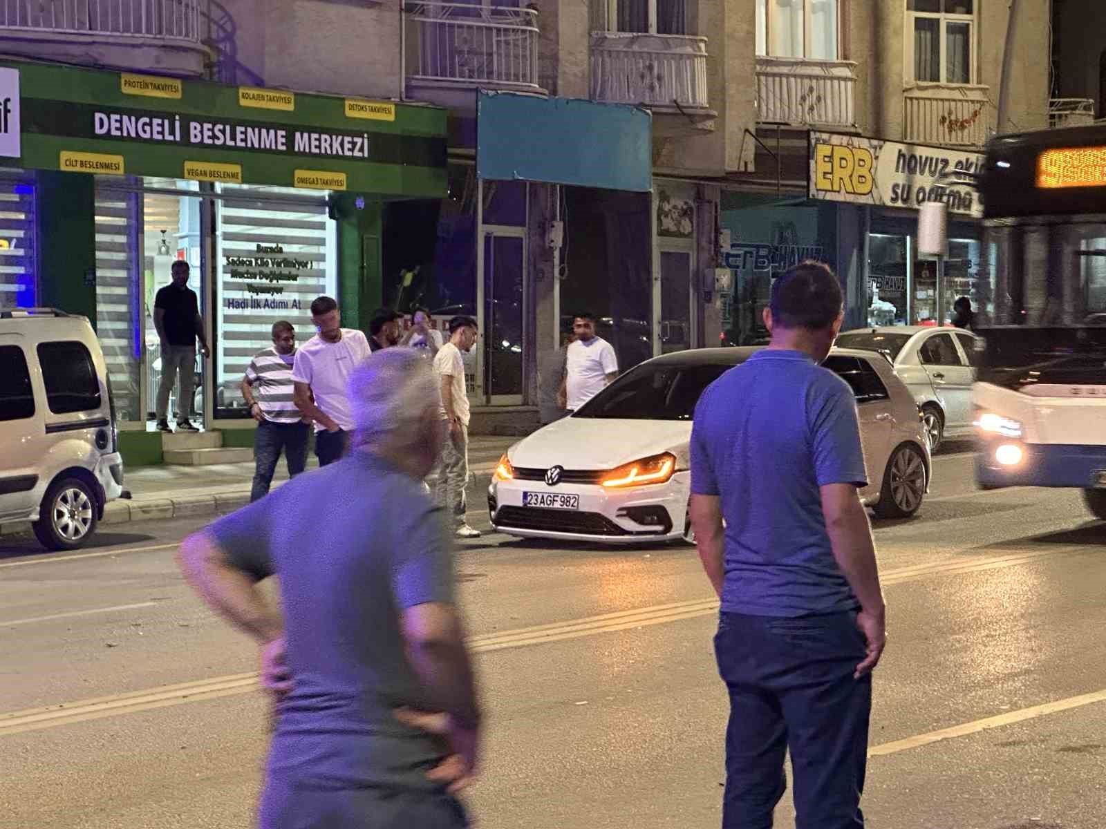 Elazığ’da zincirleme trafik kazası: 2 yaralı