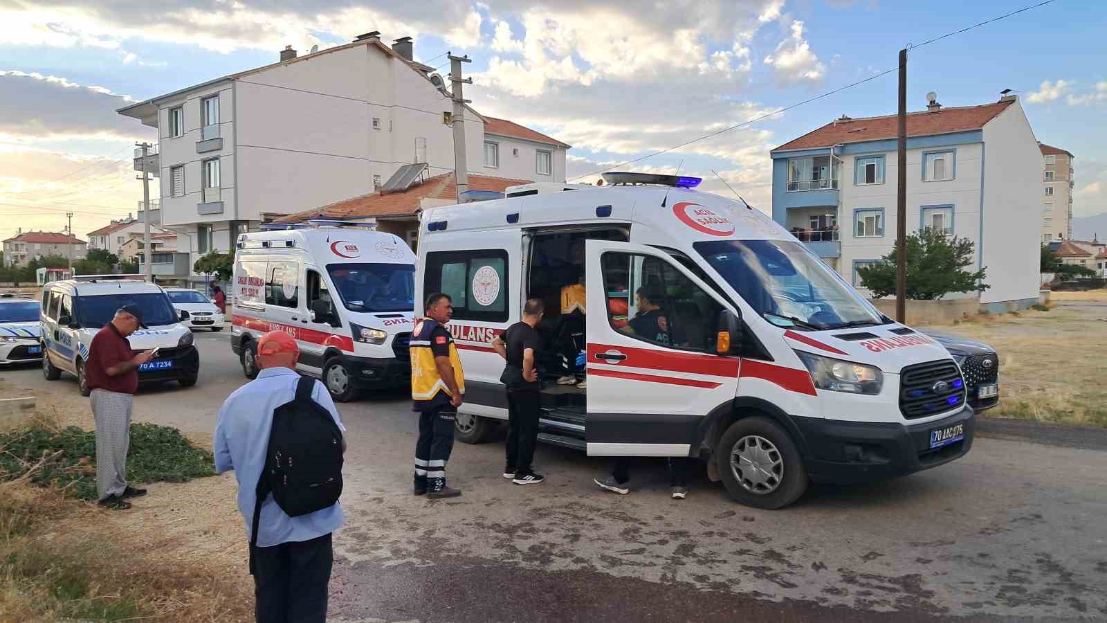 Okul servisi ile hafif ticari araç çarpıştı: 6 yaralı