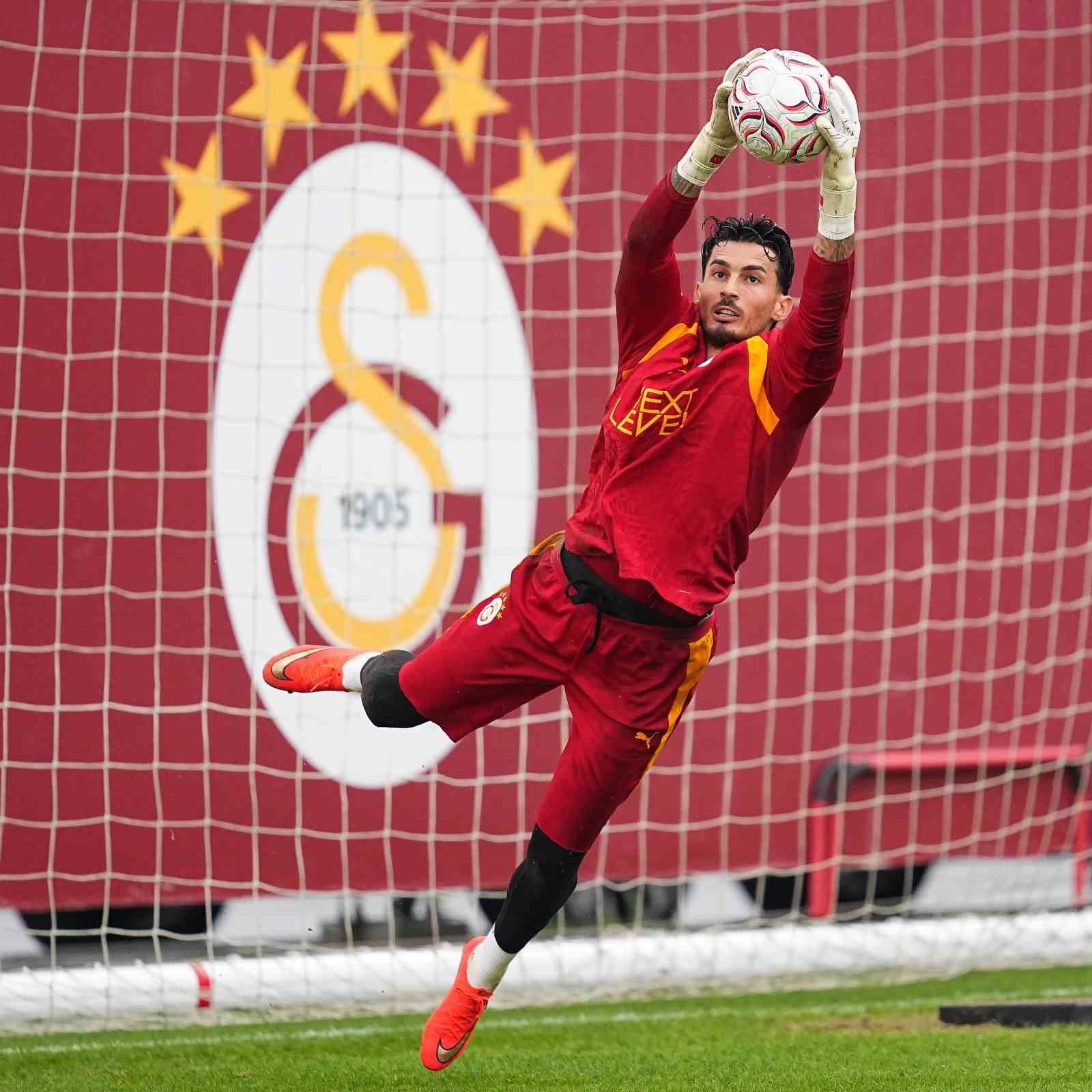 Galatasaray, Trabzonspor maçı hazırlıklarını sürdürdü