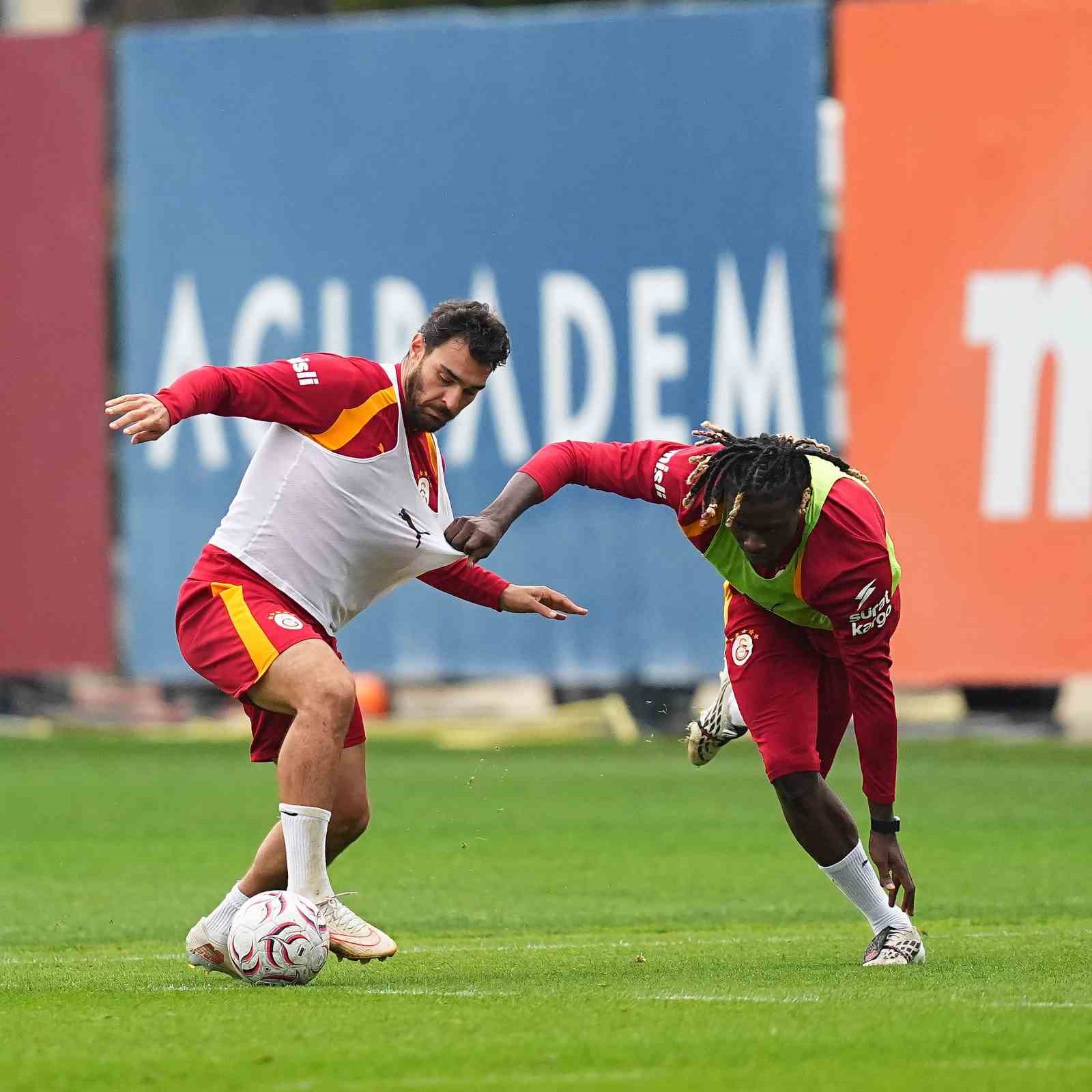 Galatasaray, Trabzonspor maçı hazırlıklarını sürdürdü