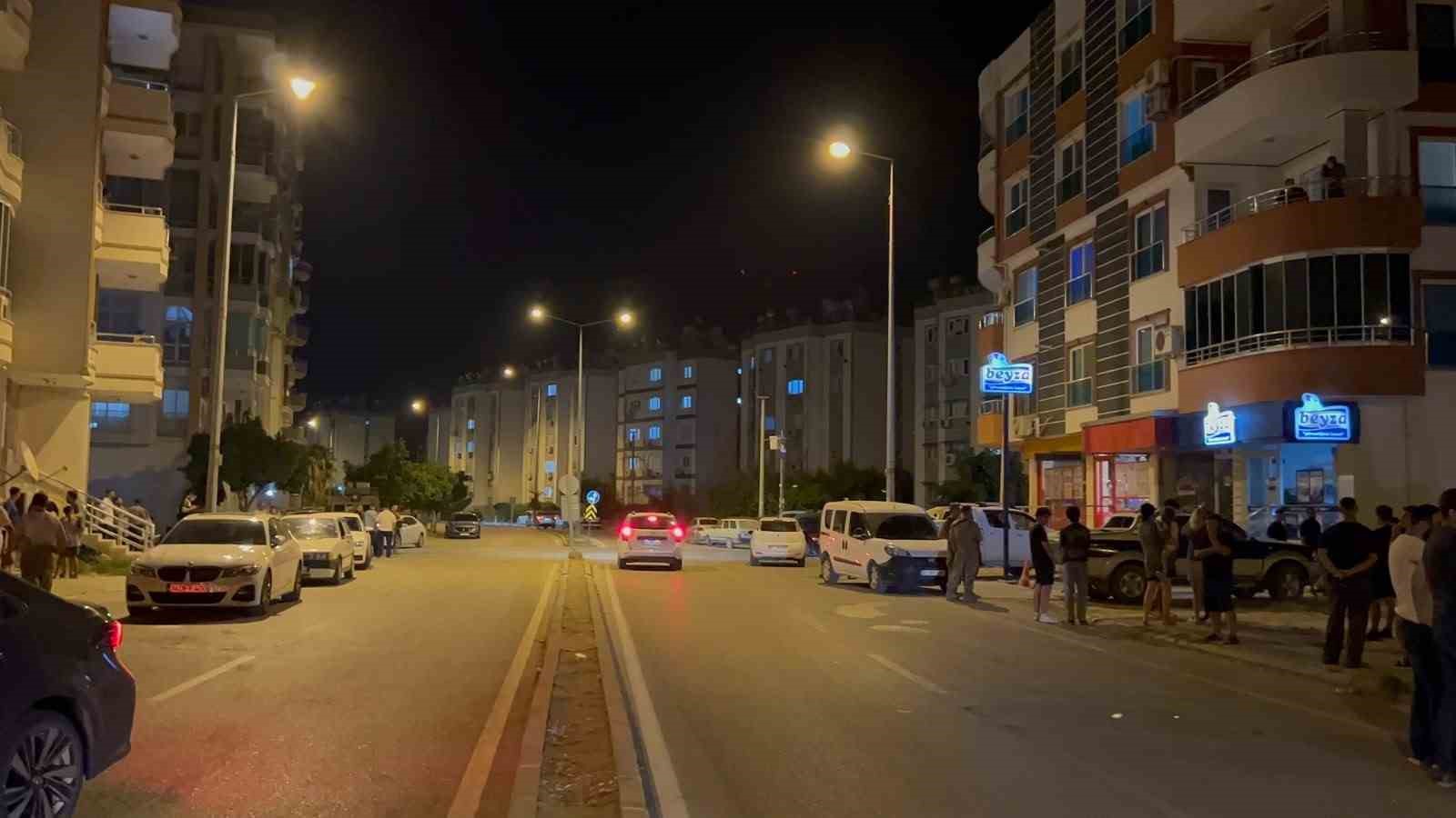 Adana’da aile faciası: Boşandığı eşini ve oğlunu silahla vurup intihar etti
