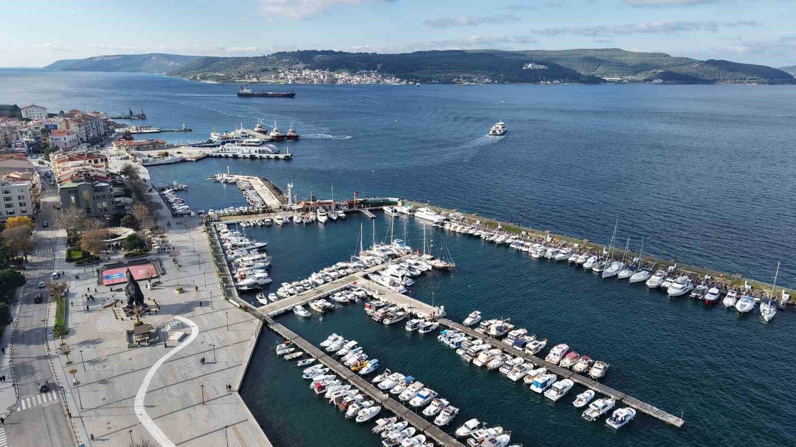 Çanakkale’de mavi denizanaları için önemli uyarı