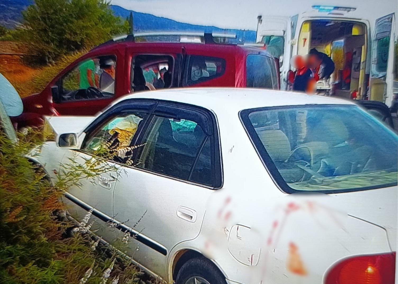 İzmir’de hatalı manevra kazası: 1’i ağır 8 yaralı