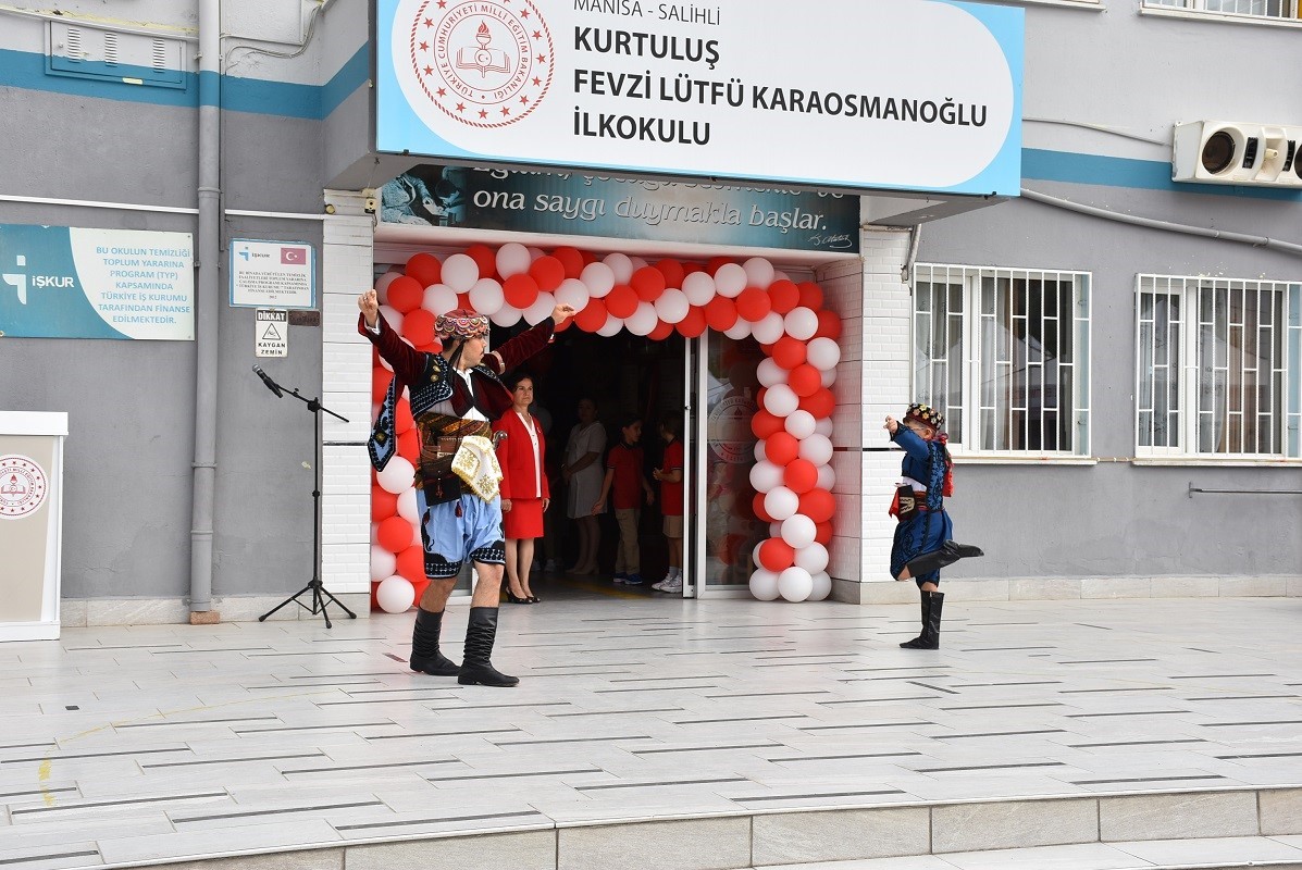 Salihli’de İlköğretim Haftası kutlandı