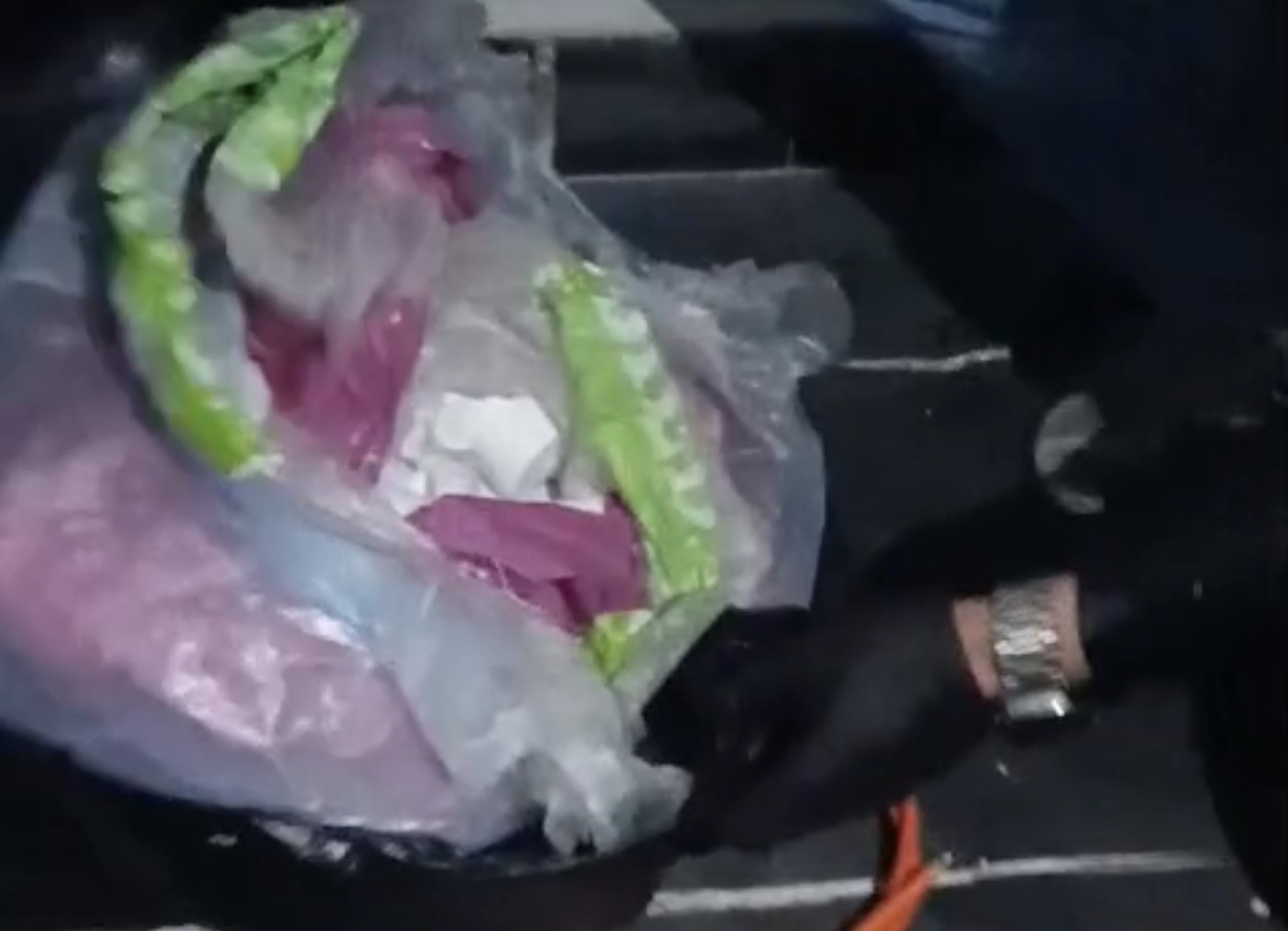 Jandarma motosiklet çantasında 7 bin 999 sentetik ecza hap ele geçirdi