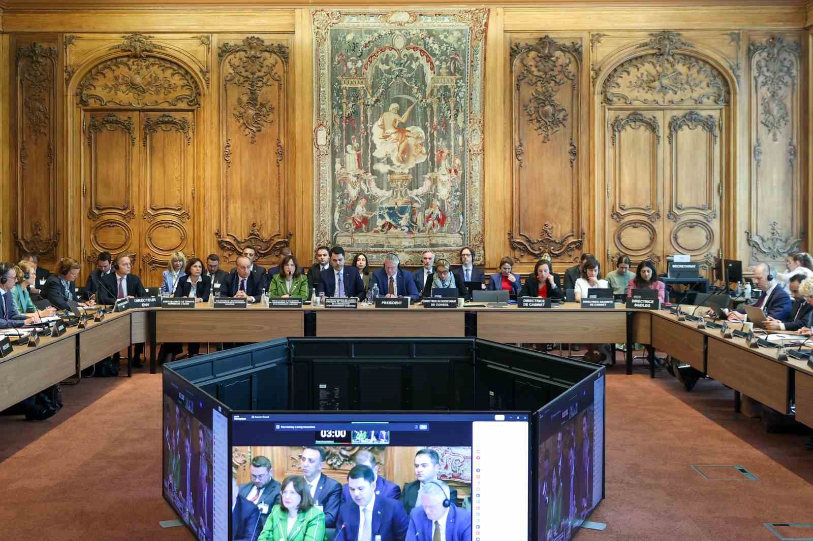 COP31 Başkanı Kurum’dan Paris’te iklim finansmanı için "stratejik güvenlik" uyarısı