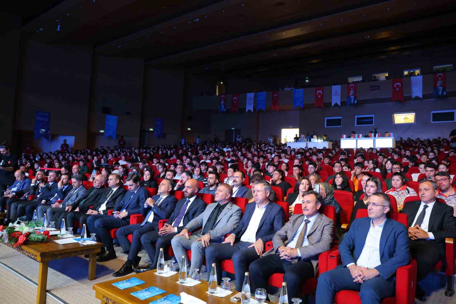 Kahramanmaraş’ta Türkiye Şiir Okuma Yarışması heyecanı