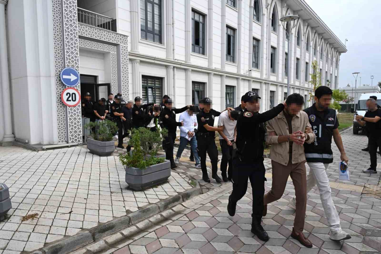 ’Sokaklar Güvende’ operasyonunda hedeflenen 14 şüpheli yakalandı: 7 tutuklama