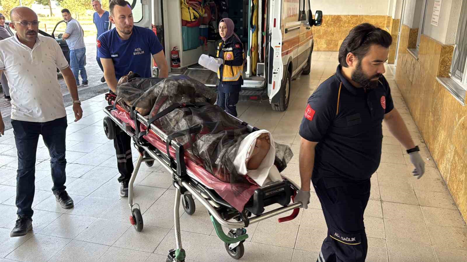 Ayını saldırısına uğrayan vatandaş için ambulans helikopter havalandı