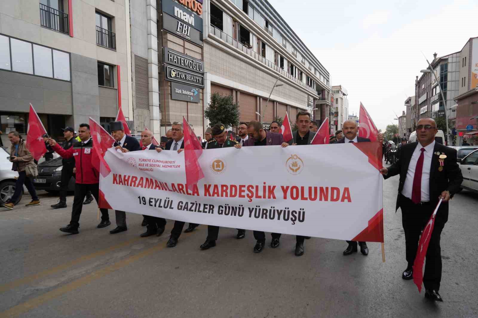 Erzurum’da Gaziler günü dolayısıyla kortej yürüyüşü