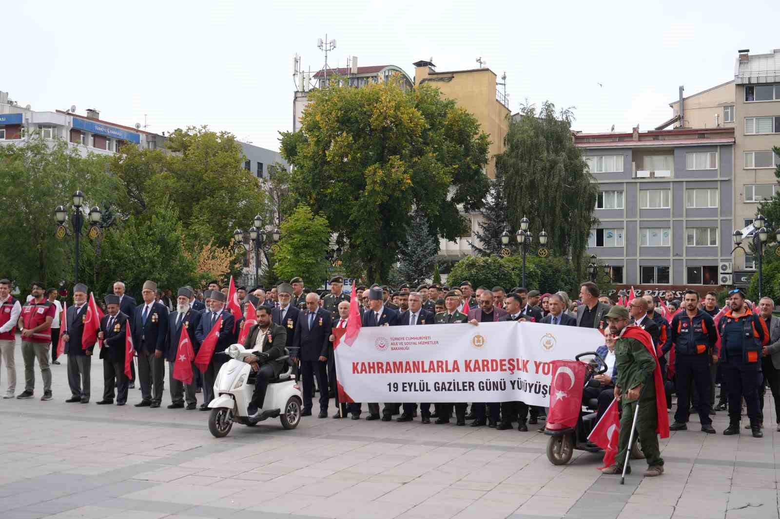 Erzurum’da Gaziler günü dolayısıyla kortej yürüyüşü