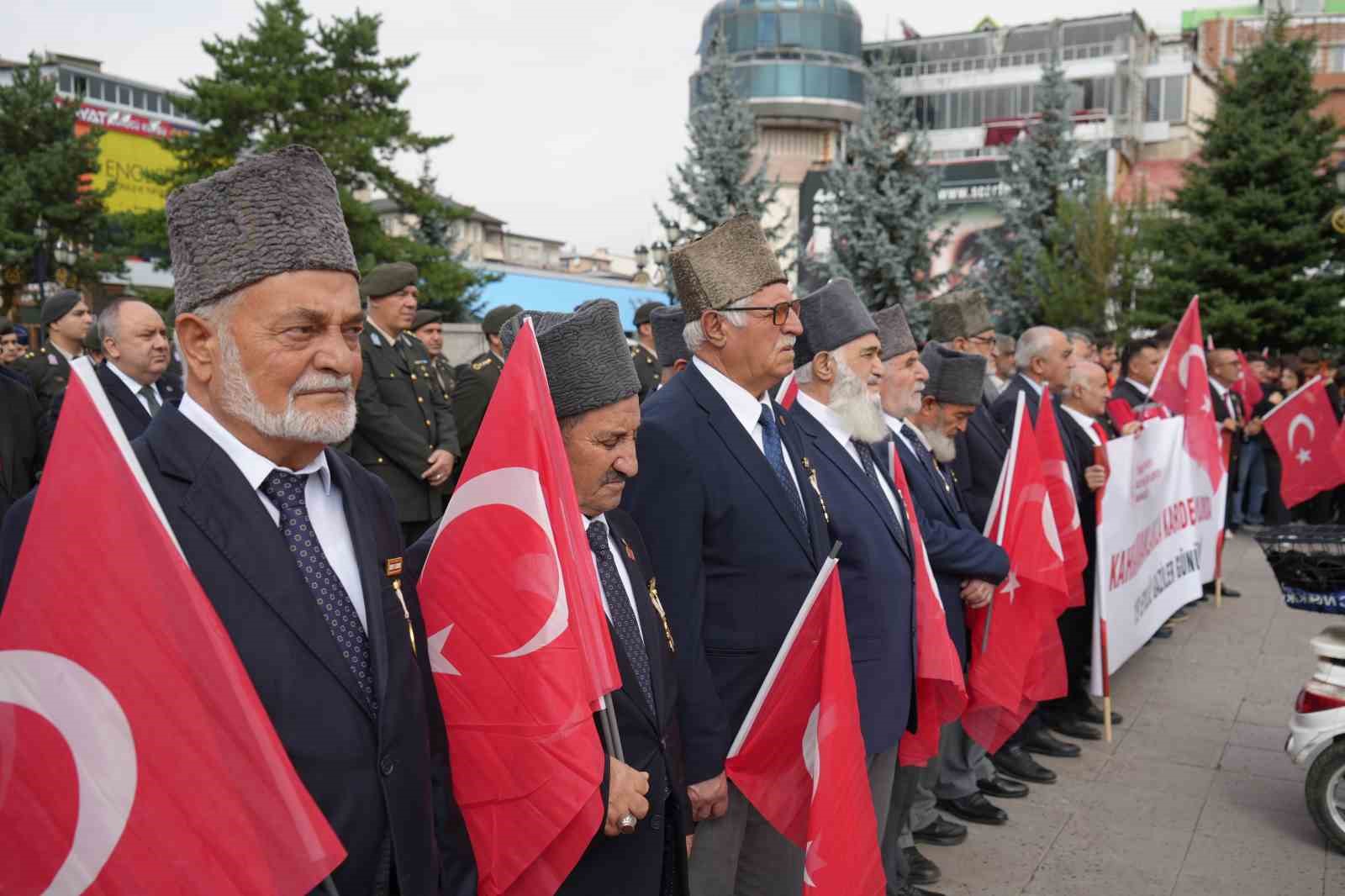Erzurum’da Gaziler günü dolayısıyla kortej yürüyüşü