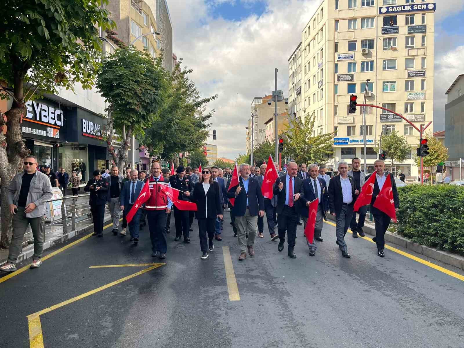 Çorum’da Gaziler Günü’nde yürüyüş düzenlendi