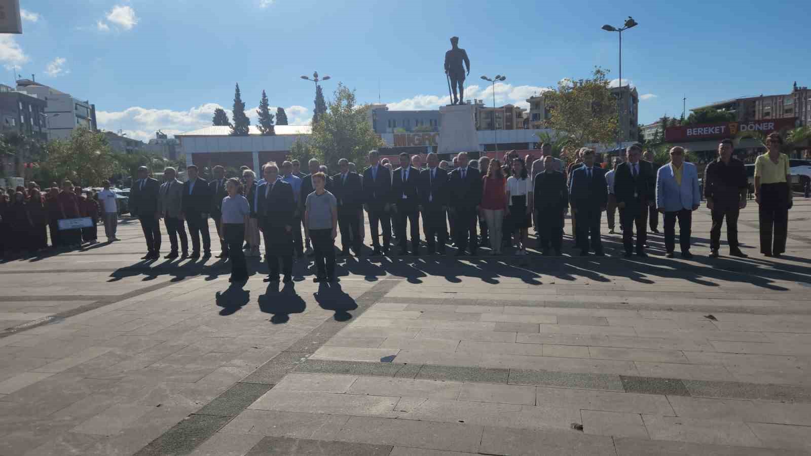 İlköğretim Haftası kutlama programı Edremit’te düzenlendi