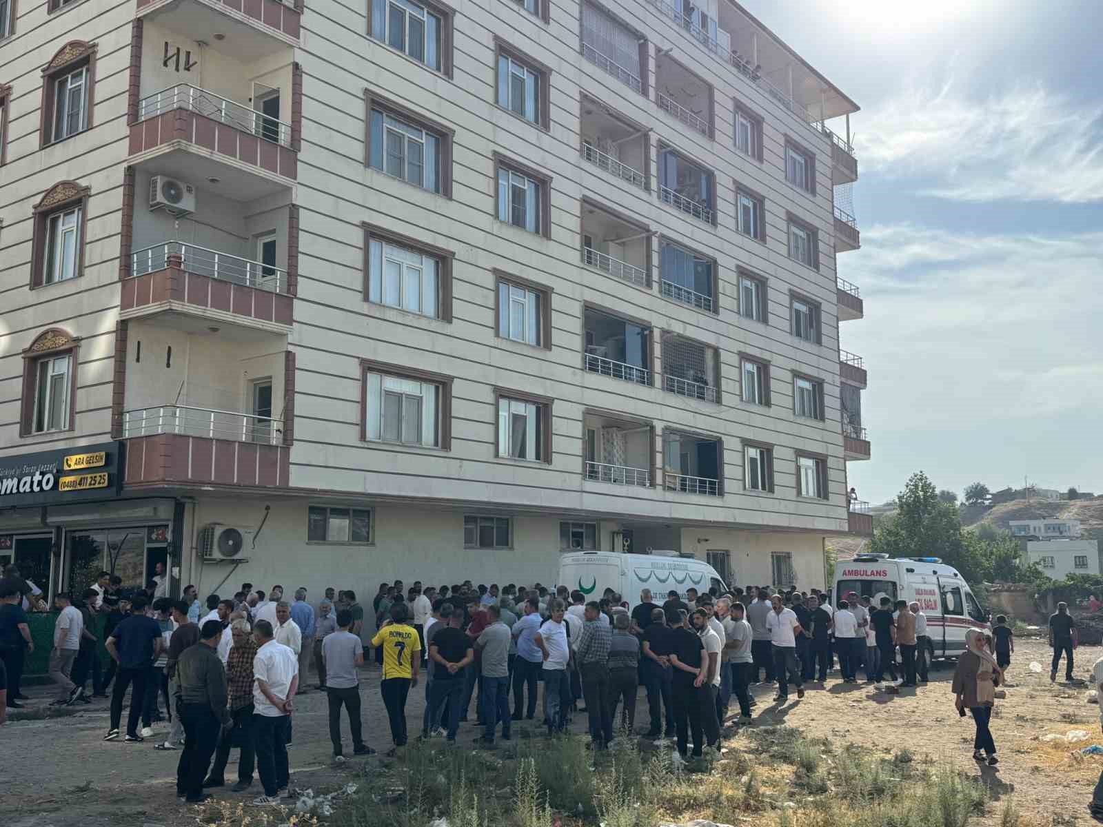 Batman’da cinnet getiren baba dehşet saçtı: 4 ölü