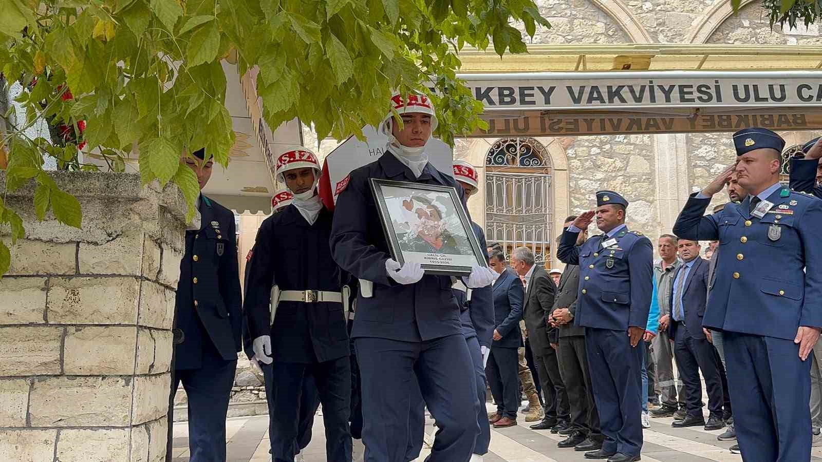 Kütahyalı Kıbrıs gazisi Halil Çil son yolculuğuna uğurlandı
