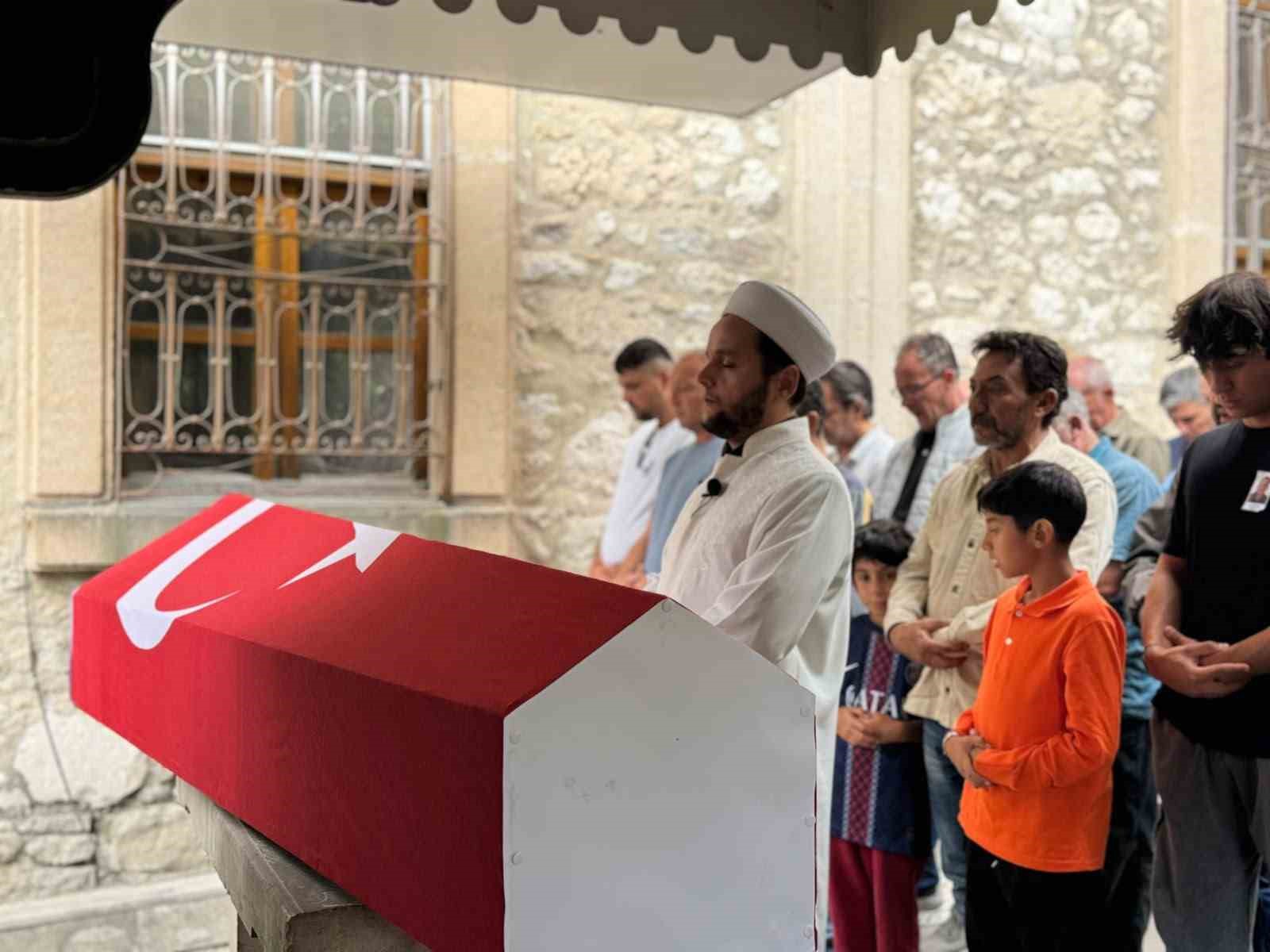 Kütahyalı Kıbrıs gazisi Halil Çil son yolculuğuna uğurlandı