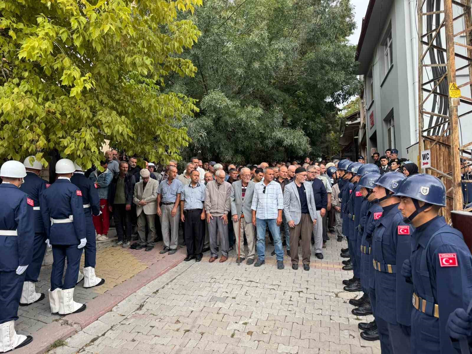 Kütahyalı Kıbrıs gazisi Halil Çil son yolculuğuna uğurlandı