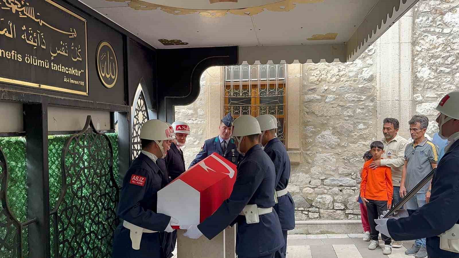 Kütahyalı Kıbrıs gazisi Halil Çil son yolculuğuna uğurlandı