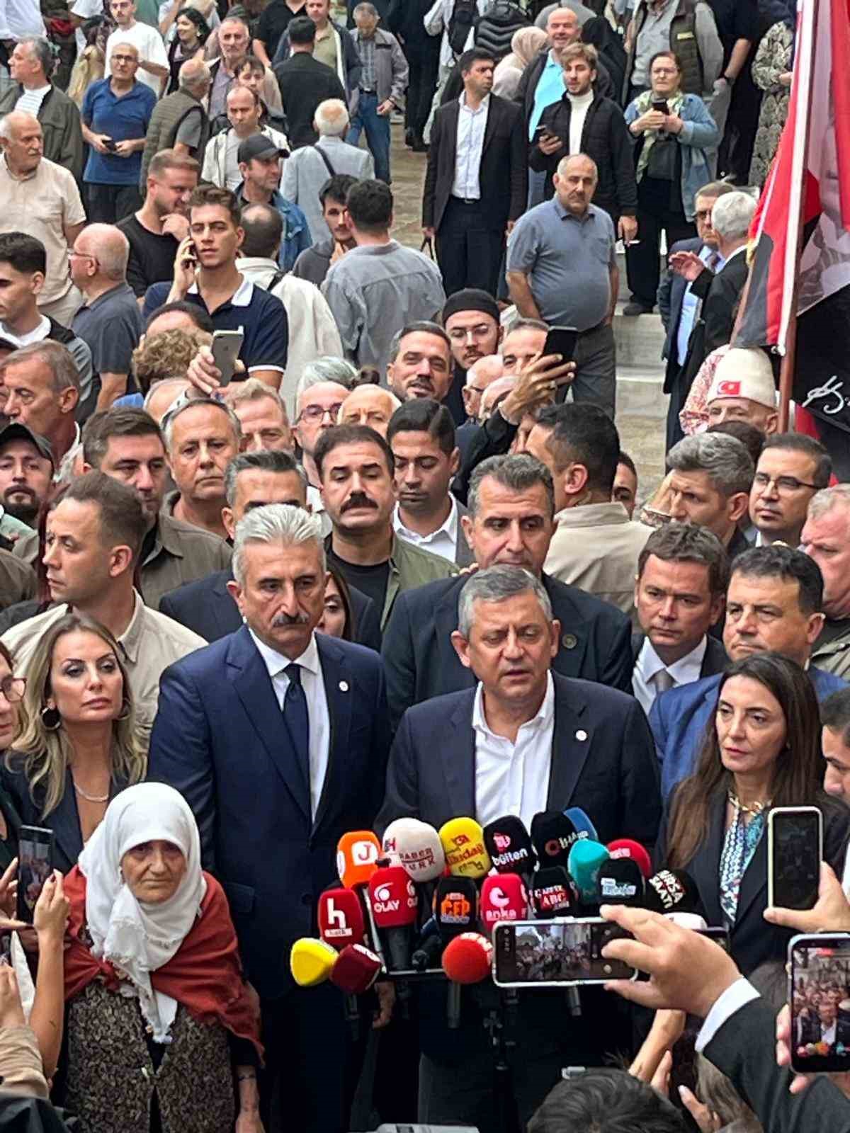 YENİ Parti Genel Başkanı Özel: "Milletin koyduğu ismi kimseye değiştirtmeyiz"