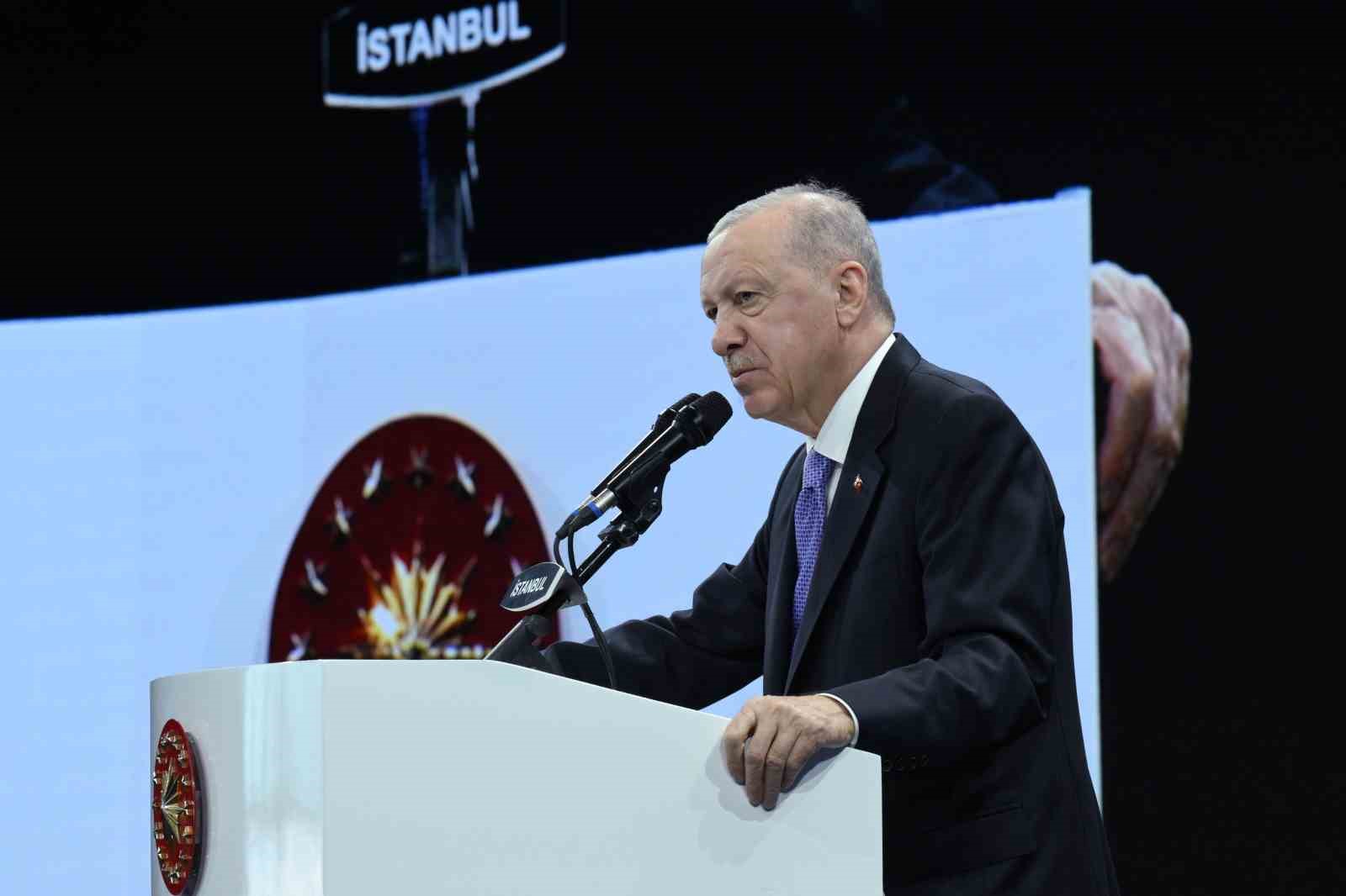 Cumhurbaşkanı Erdoğan: "Türkiye sivil havacılıkta şampiyonlar ligine çıkarak gücüne güç katmıştır"