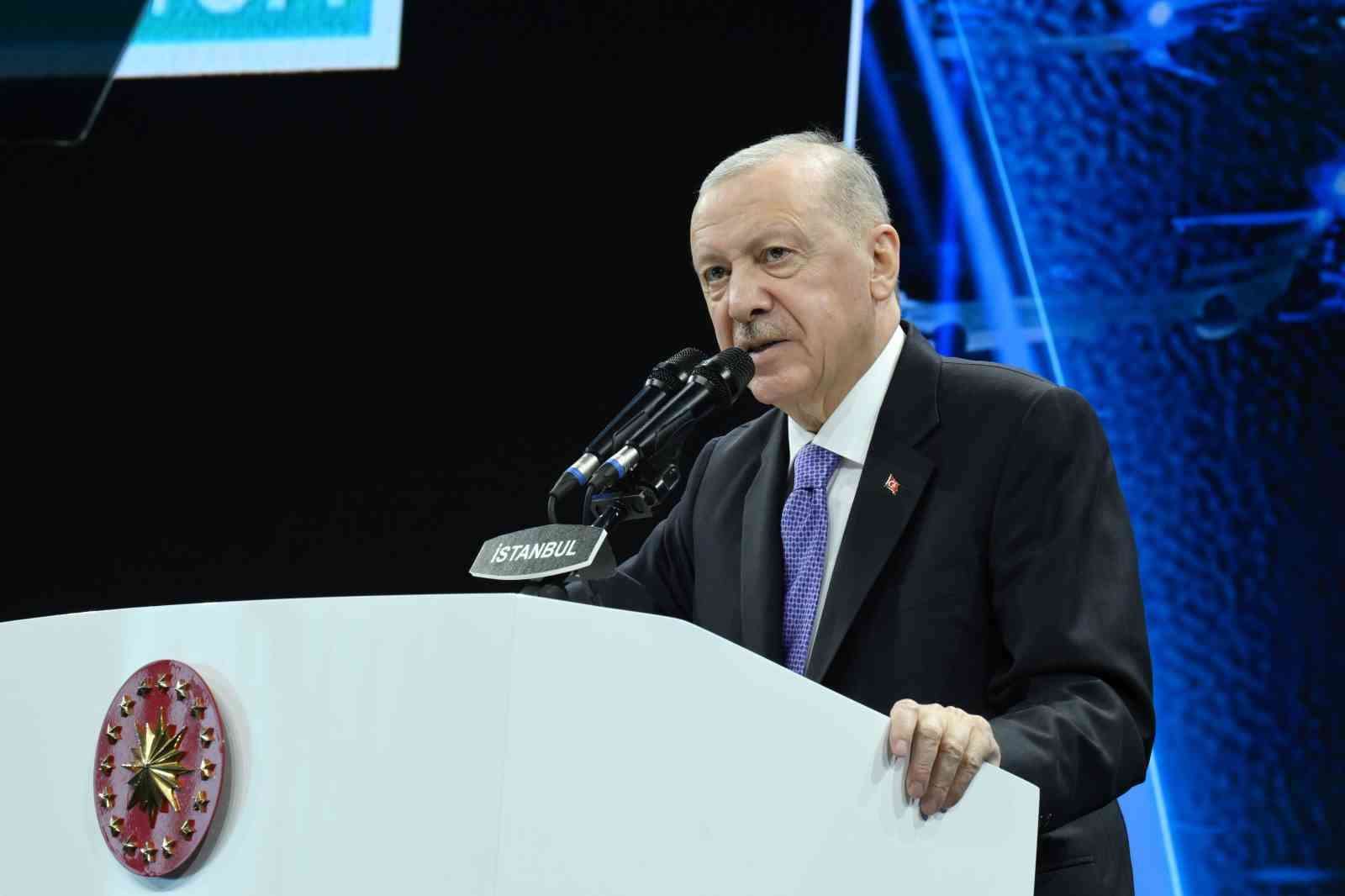 Cumhurbaşkanı Erdoğan: "Türkiye sivil havacılıkta şampiyonlar ligine çıkarak gücüne güç katmıştır"