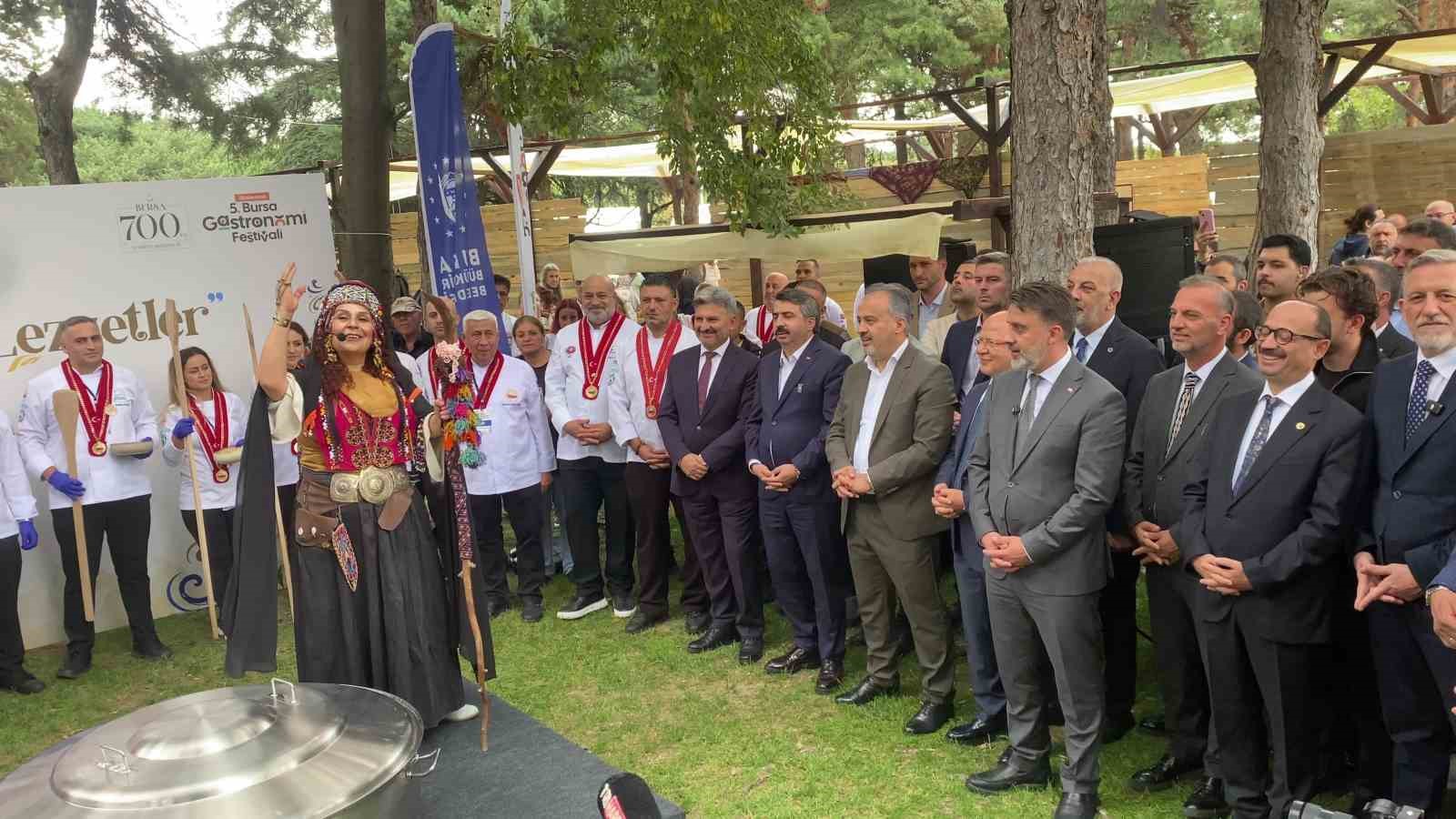 Bursa Gastronomi Festivali ‘Fetheden Lezzetler’ temasıyla başladı