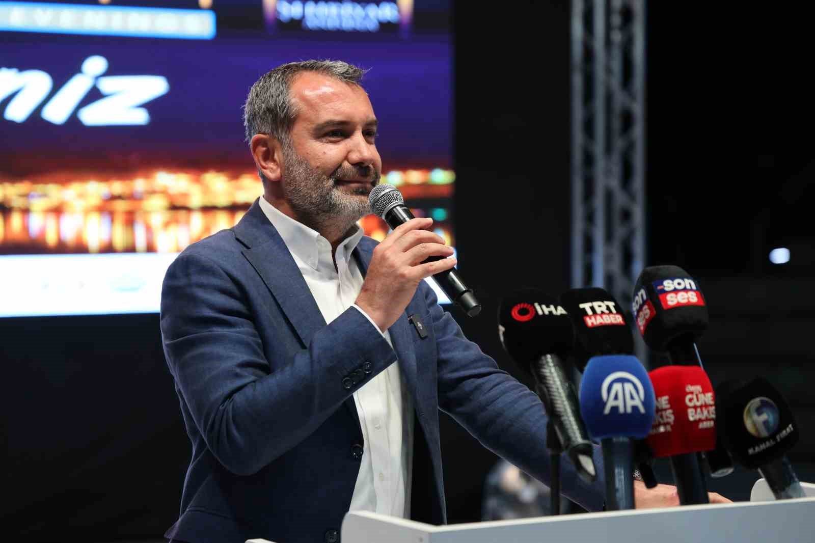 29. Uluslararası Hazar Şiir Akşamları: Gösteriler ayakta alkışlandı