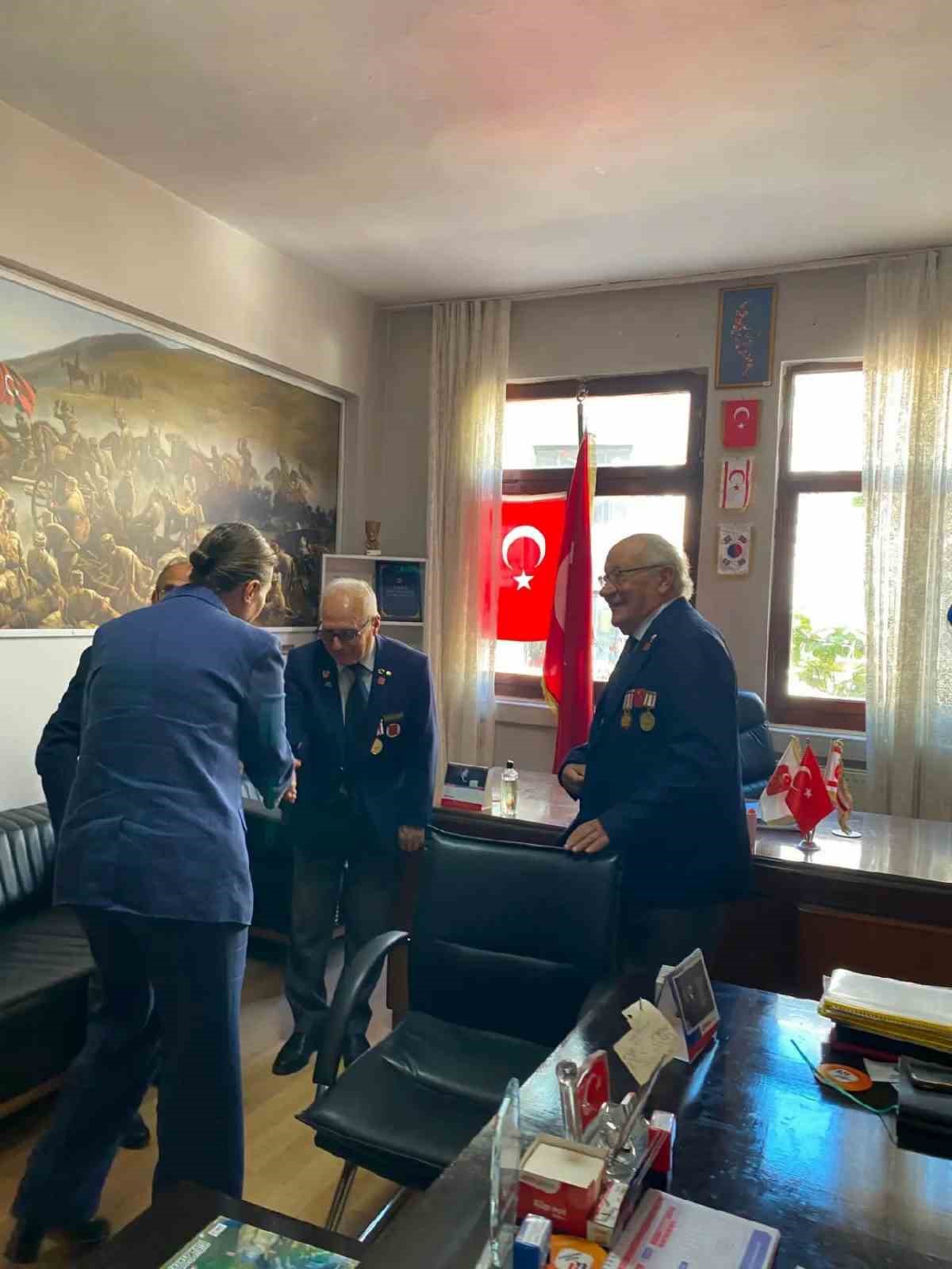 Bandırma’da STK temsilcileriyle buluşma, talepler ve çalışmalar görüşüldü