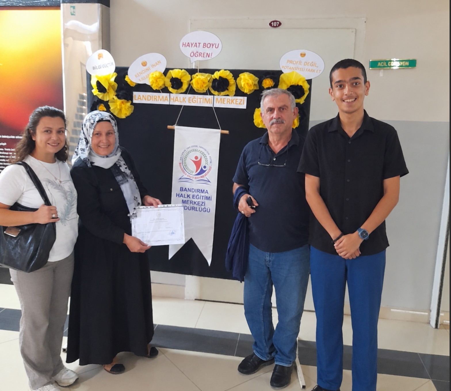 Bandırma’da azim ve kararlılıkla gelen başarı 7 ayda okuma yazma öğrendi
