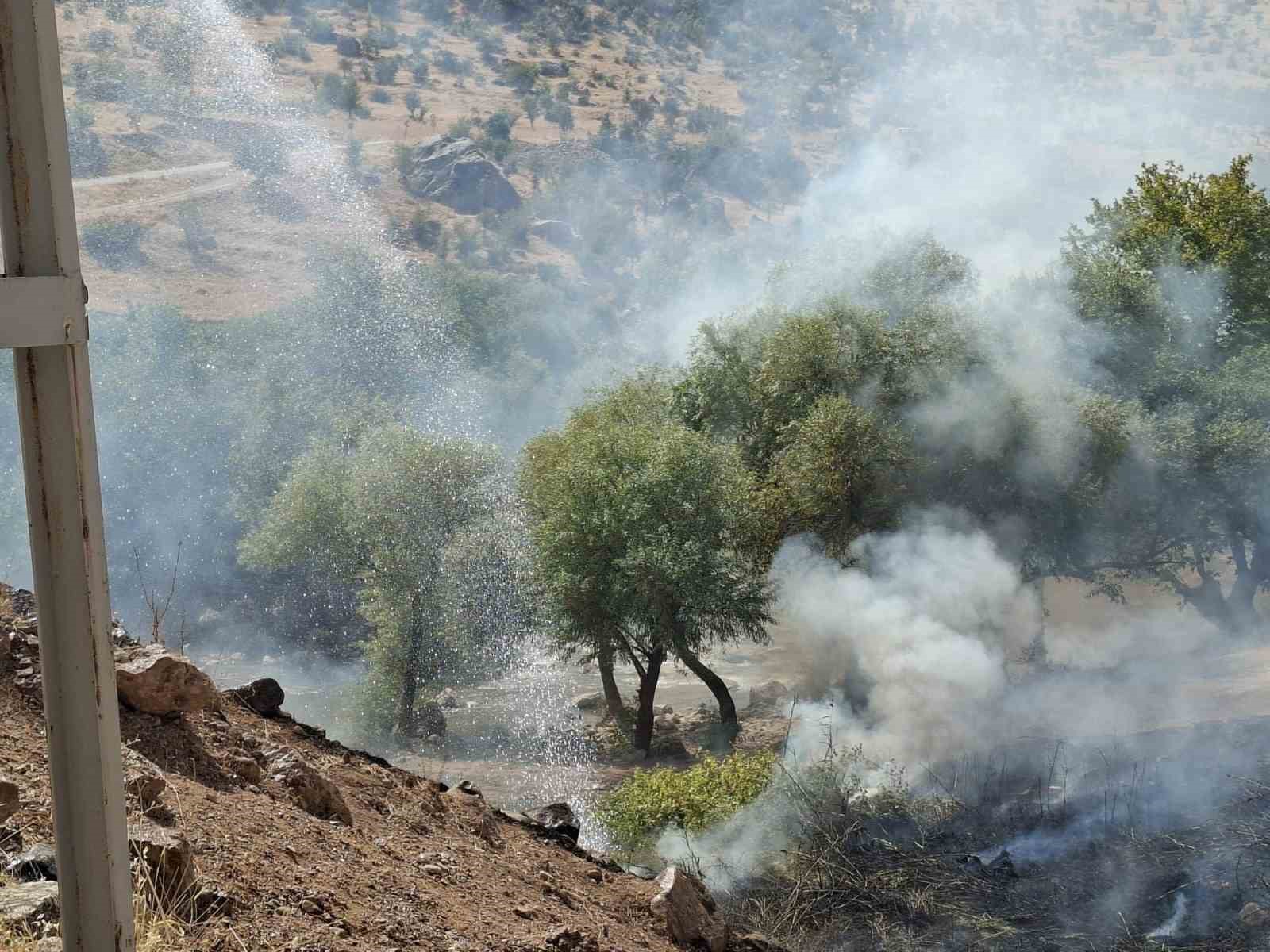 Eruh’ta çıkan yangın yaklaşık 7 saat sonra söndürüldü