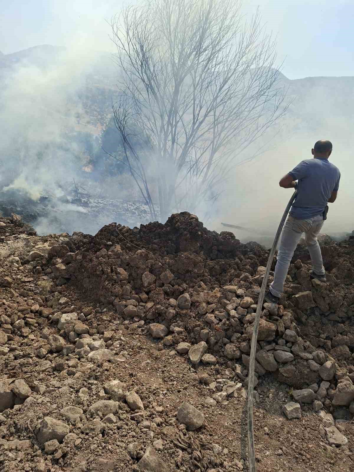 Eruh’ta çıkan yangın yaklaşık 7 saat sonra söndürüldü