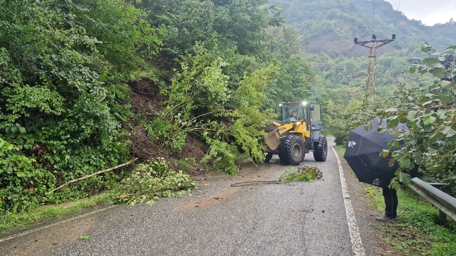 Trabzon’da etkili yağışın izleri siliniyor