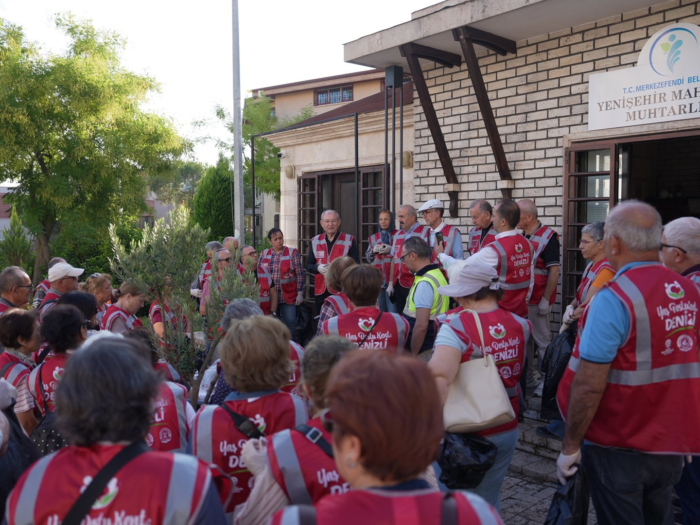 Denizli’de ‘Yaş Dostu Kent’ için temizlik seferberliği başlatıldı
