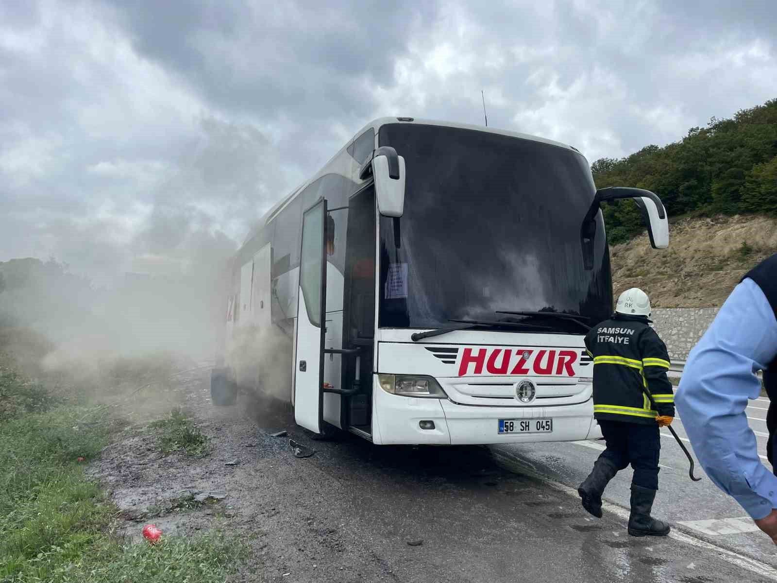 Samsun’da otobüs yangını: Yolcular tahliye edildi