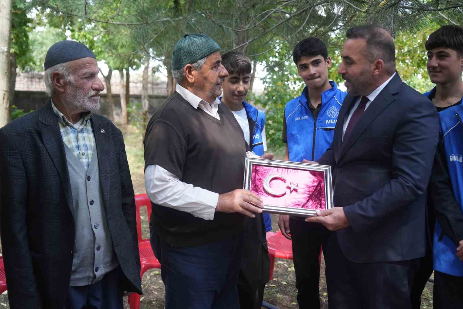 Gençler, Kıbrıs gazilerini unutmadı
