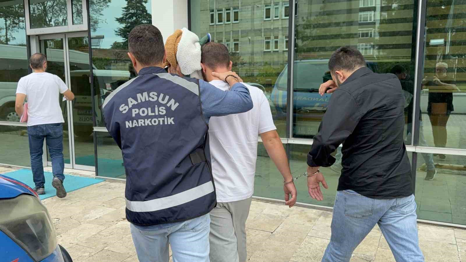 Samsun’da 2 ayrı uyuşturucu operasyonu: 2 gözaltı