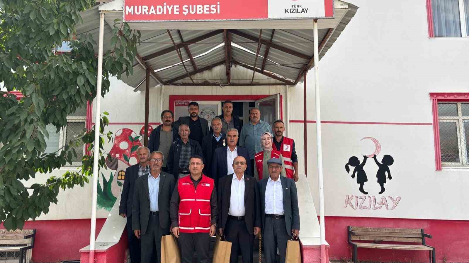 Muradiye Kızılay Şubesi gazileri ağırladı