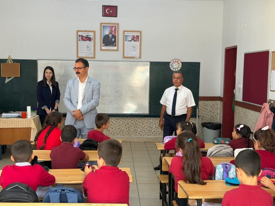 Sultanhisar Kaymakamı Ateş, öğrencilerle bir araya geldi