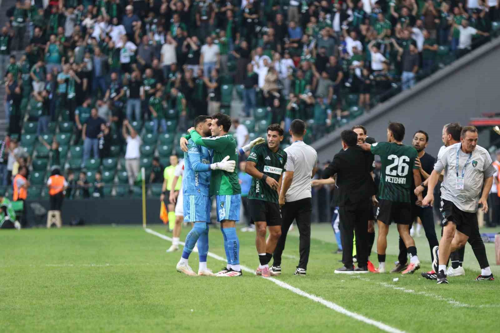 Trendyol Süper Lig: Kocaelispor: 2 - Gaziantep FK: 0 (Maç sonucu)