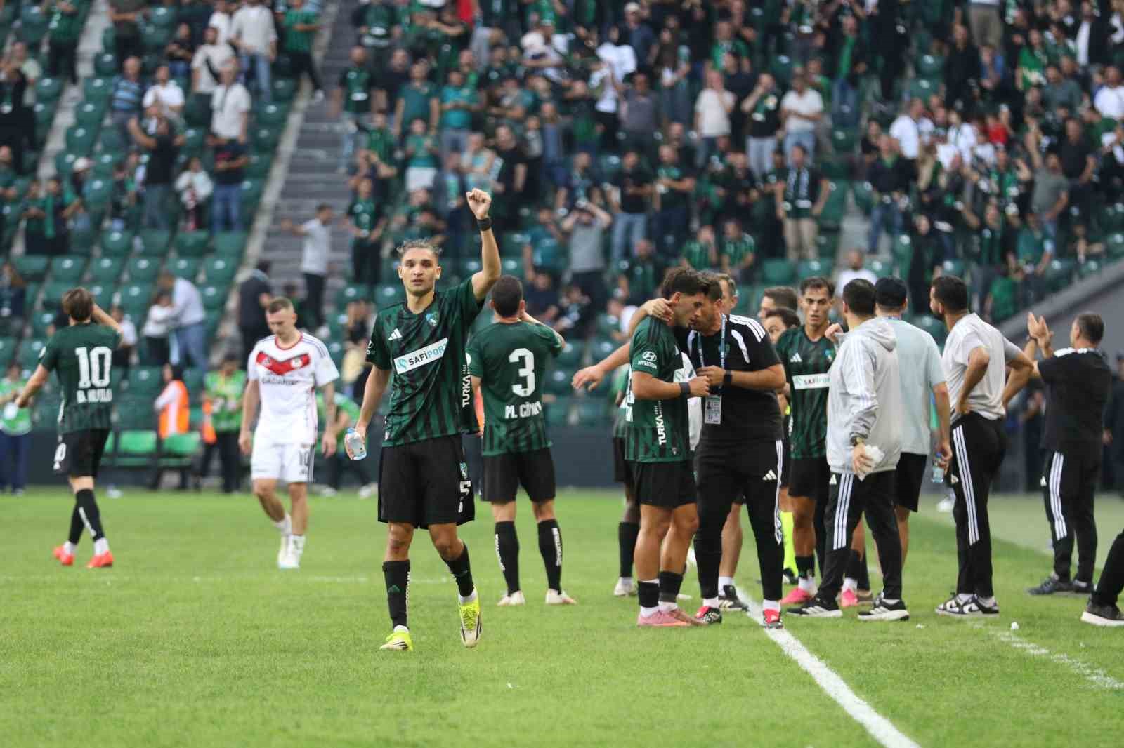 Trendyol Süper Lig: Kocaelispor: 2 - Gaziantep FK: 0 (Maç sonucu)